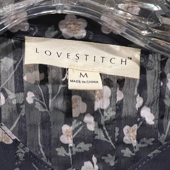 Lovestitch Women’s Sheer Top. Size M. Button Down - Picture 4 of 6